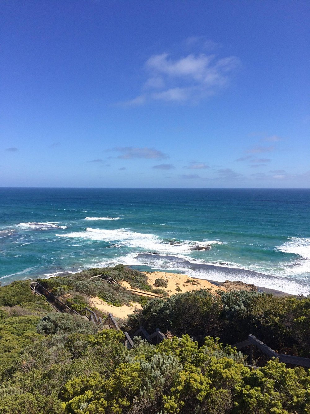 Back of Sorrento beach on sunny day
